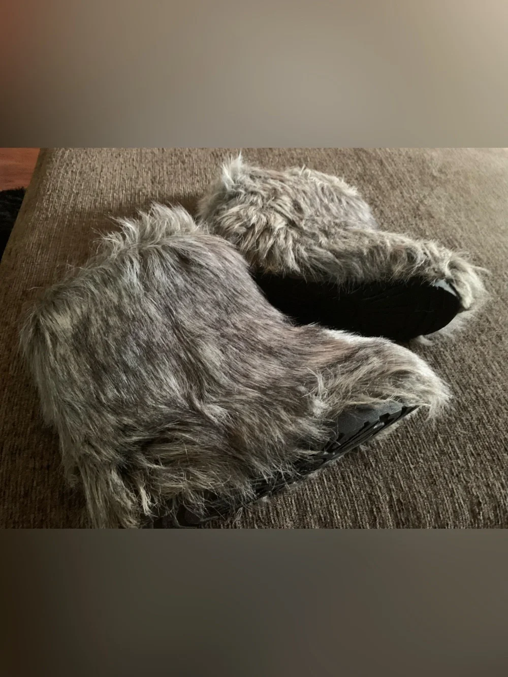N/A plush gray